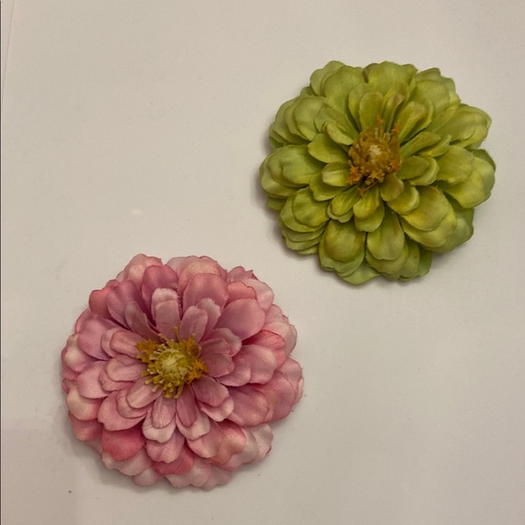 Jewelry - Floral Pink and Green Pins